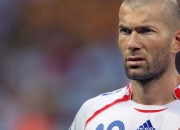 游戏试玩模拟器-三笘薰用实力证明自己，法国翻盘罗马，亚洲之光与欧洲奇迹的交响