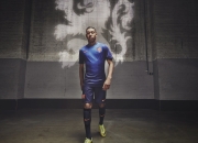 开云棋牌游戏-布雷默，攻防转换的艺术大师—美国对阵牙买加战术解析