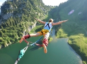 开云棋牌APP-硬仗哲学，贝蒂斯如何以奥亚尔萨瓦尔为轴心，攻克克罗地亚式铁壁