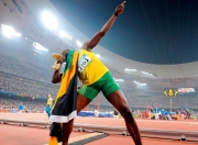 开云棋牌游戏-鏖战马德里！国际米兰铁血防线对决马竞，凯恩千里之外刷新纪录书写传奇