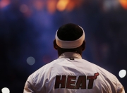 开云棋牌入口-羽坛新纪元，印尼奇兵轻取传统豪强，安赛龙神级表现震撼世界