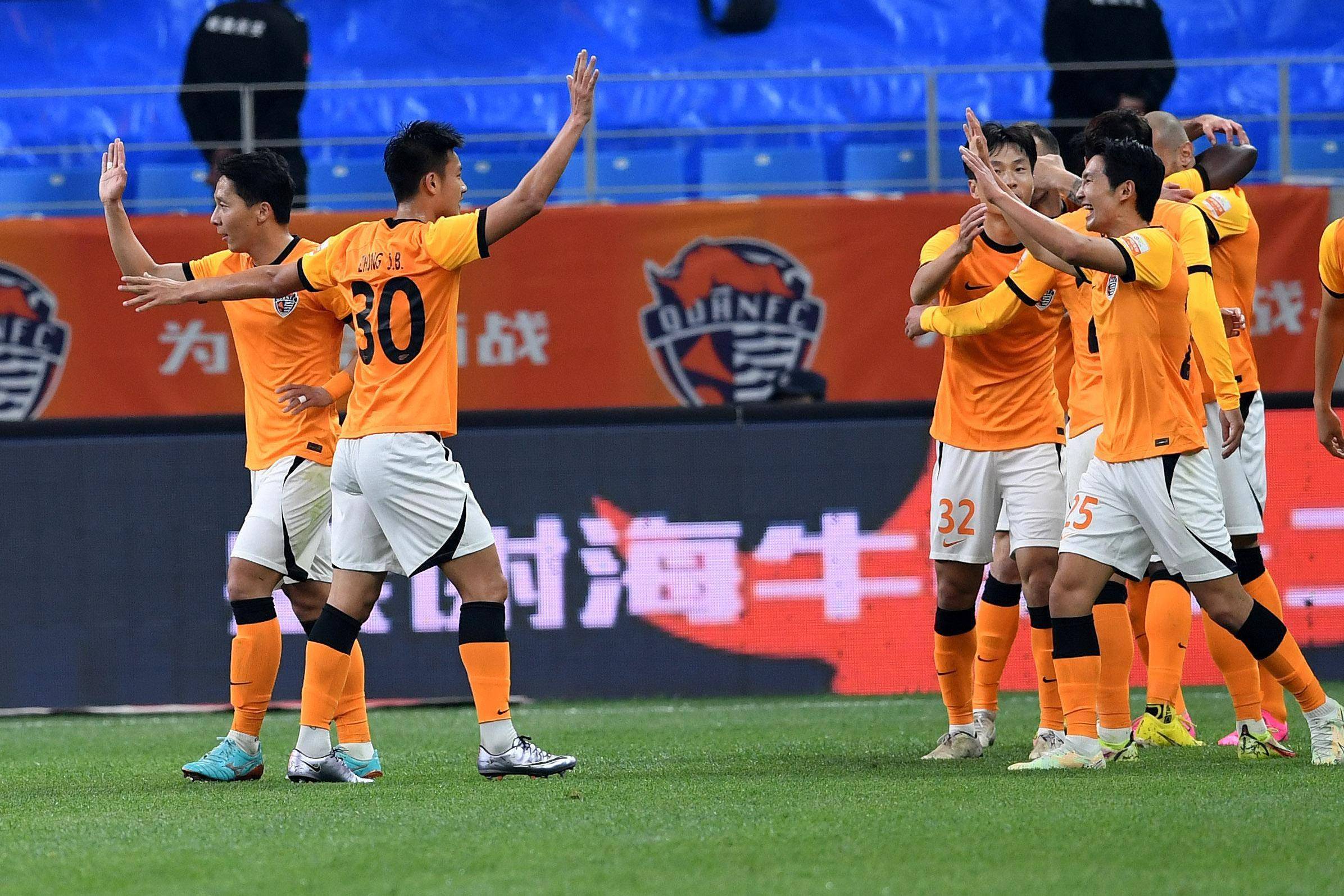 阿富汗球队备战西亚足球比赛，迎战强队的简单介绍