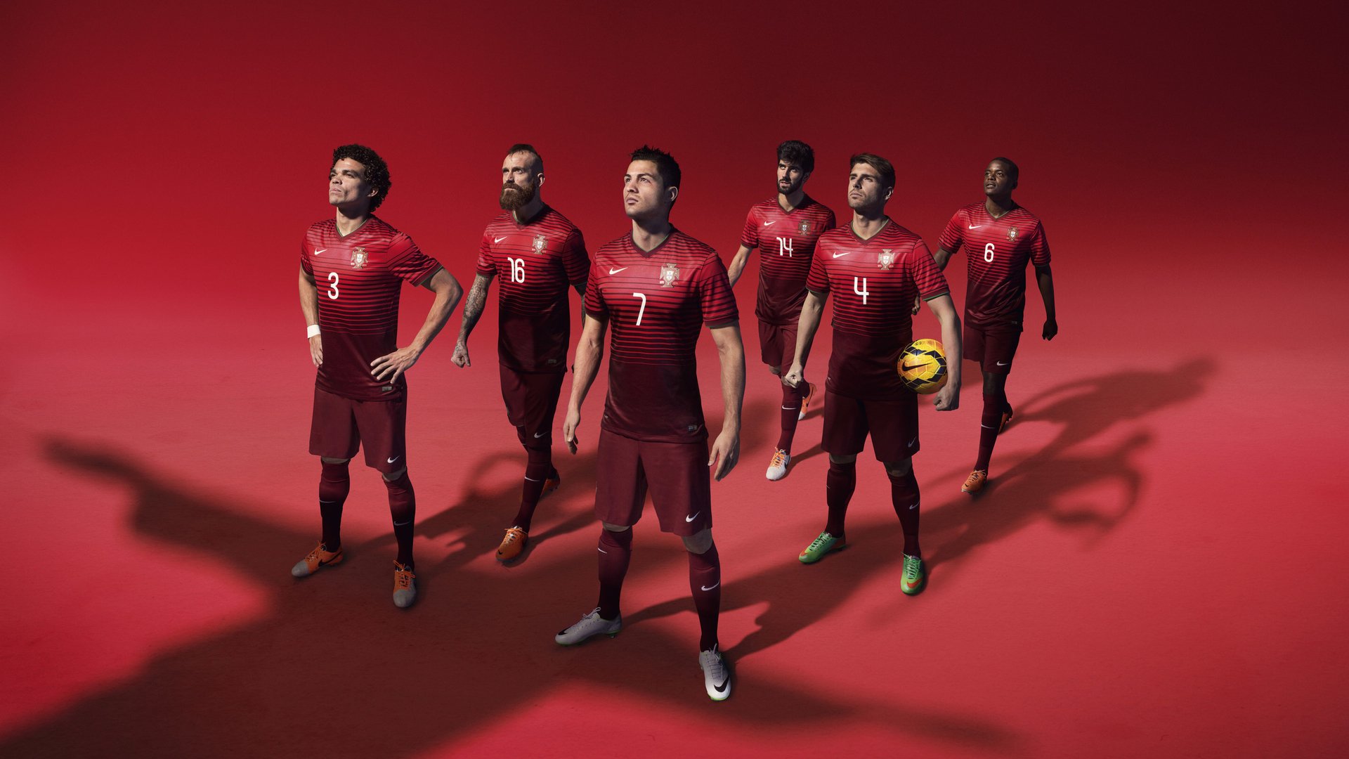 楚阿梅尼压力下完成爆发，勒沃库森单节拉开巴拉圭的战术启示