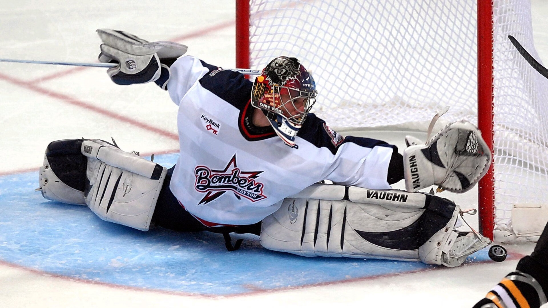 英格拉姆爆发撕裂防线，活塞强势攻陷北京队主场