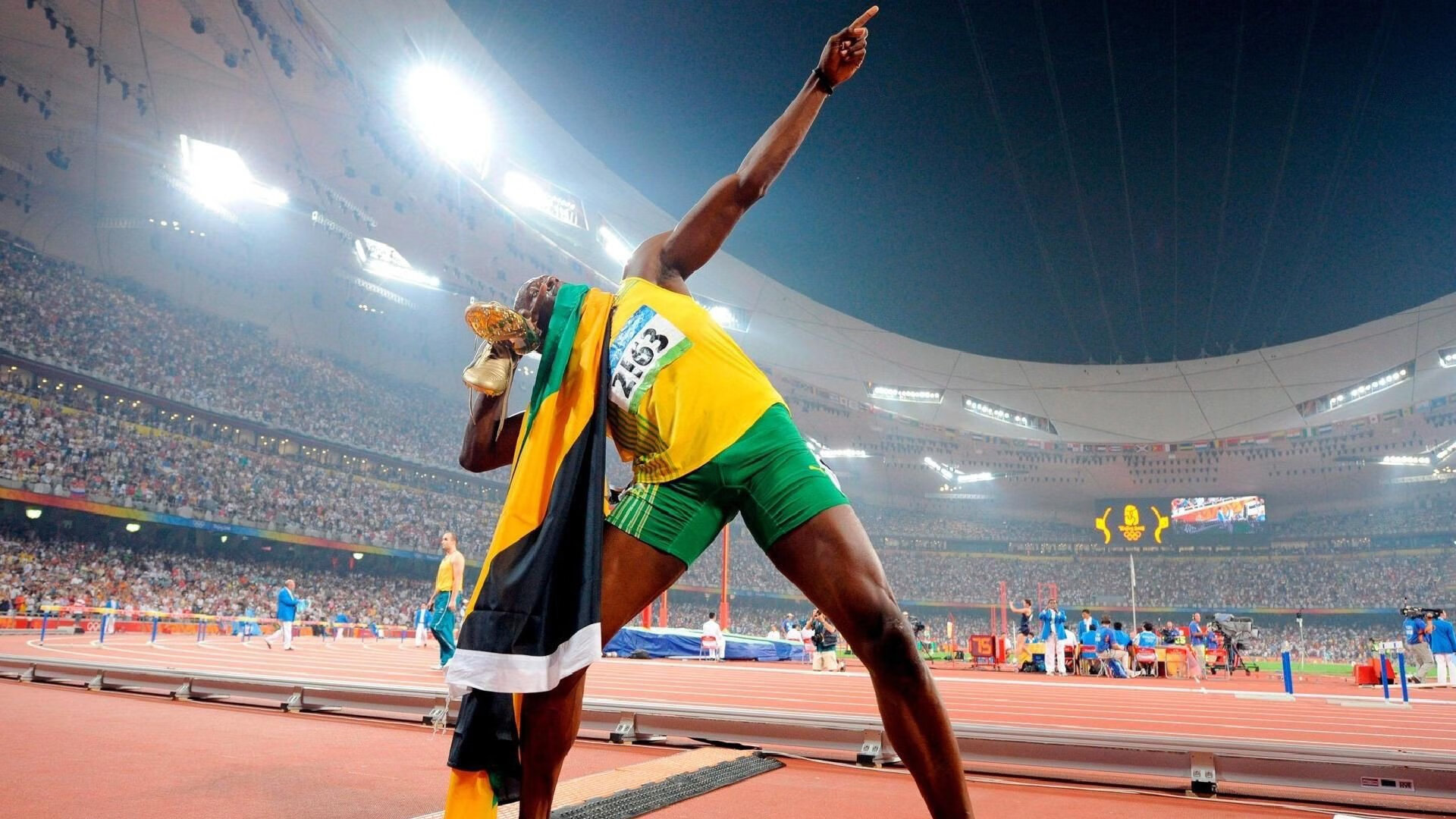 鏖战马德里!国际米兰铁血防线对决马竞,凯恩千里之外刷新纪录书写传奇